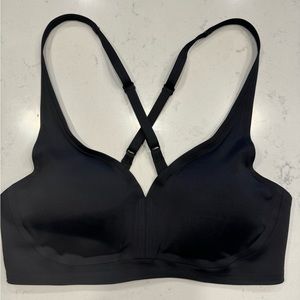 Like New Lululemon Sports Bra Size 6 Black